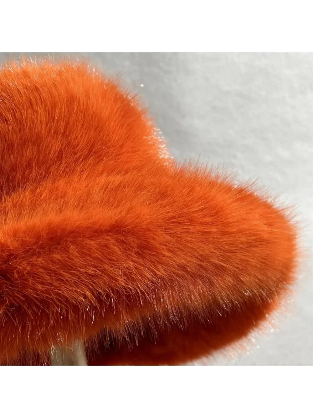Cozy Oversized Faux Fur Bucket Hat for Women – Soft & Fluffy Winter Accessory